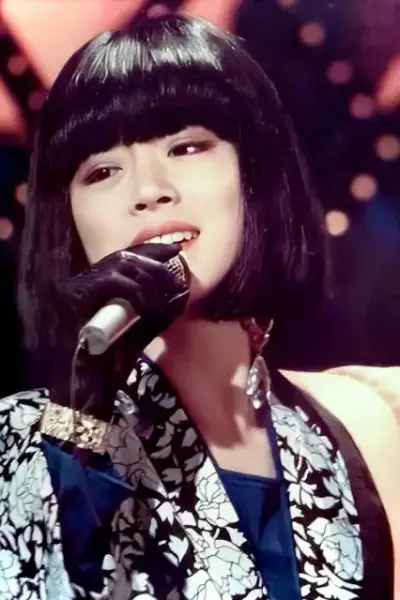中森明菜 若い頃 DESIRE 情熱